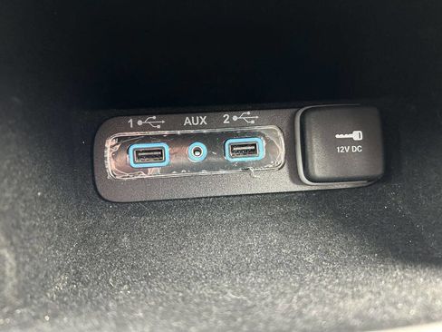 Used 2021 Jeep Grand Cherokee Limited image 25