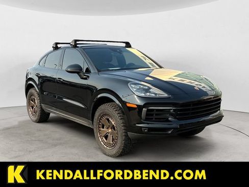 Used 2021 Porsche Cayenne Coupe w/ Premium Package Plus AWD/4WD image 3