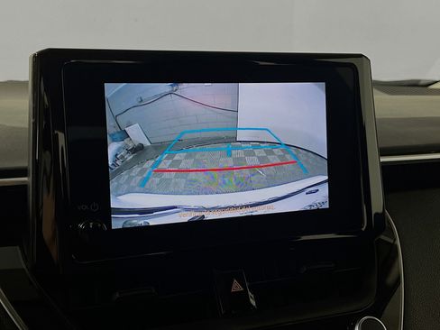 Used 2024 Toyota Corolla LE image 28