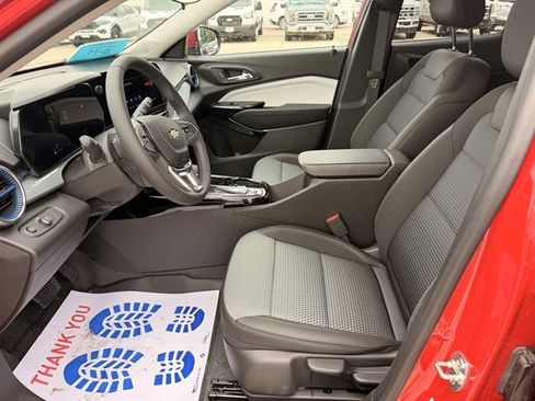 Used 2026 Chevrolet Trax LT w/ Driver Confidence Package FWD image 13