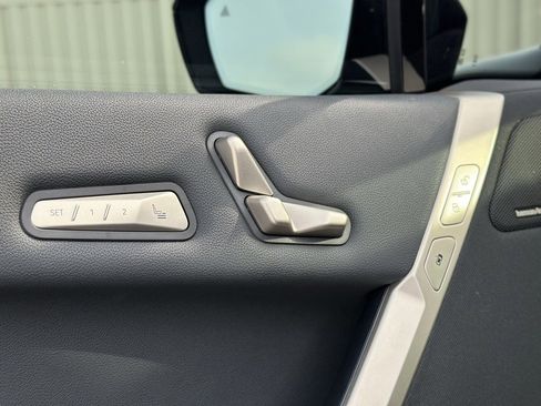 Certified 2025 BMW iX xDrive50 w/ Premium Package image 21
