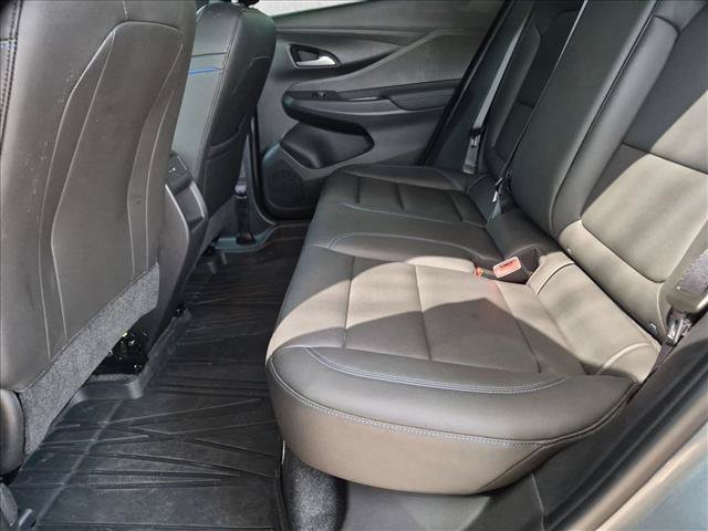 Used 2024 Buick Envista Sport Touring w/ Convenience I Package FWD image 17