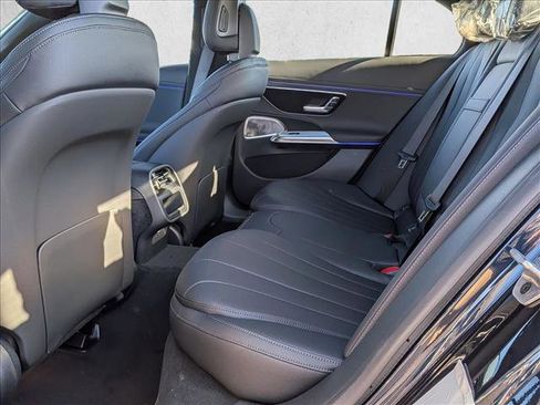New 2026 Mercedes-Benz E 350 4MATIC Sedan image 17