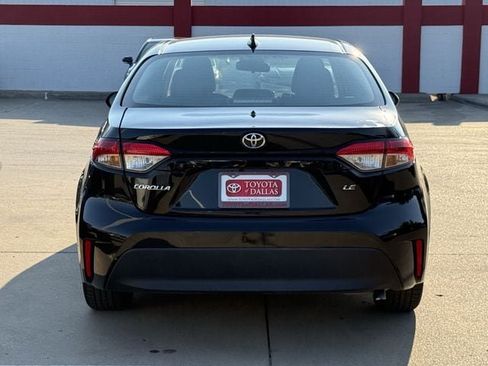 Used 2024 Toyota Corolla LE FWD image 5