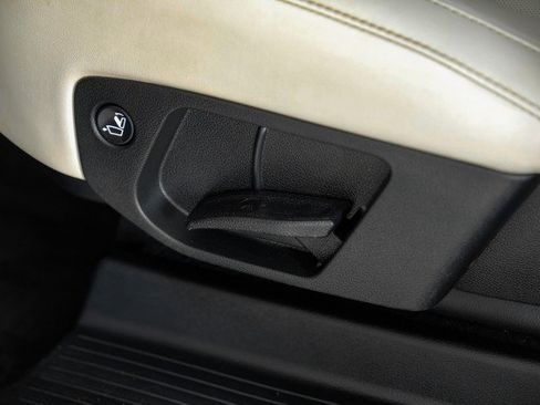 Used 2023 Kia Telluride S w/ S Sunroof Package FWD image 49