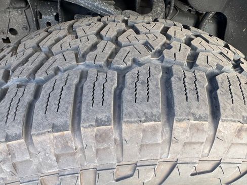 Used 2010 Ford F150 Lariat image 19