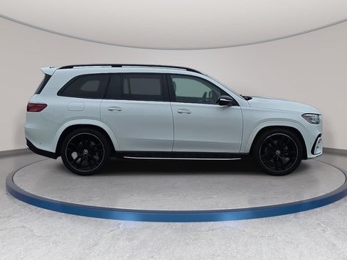 Used 2024 Mercedes-Benz GLS 450 4MATIC image 4