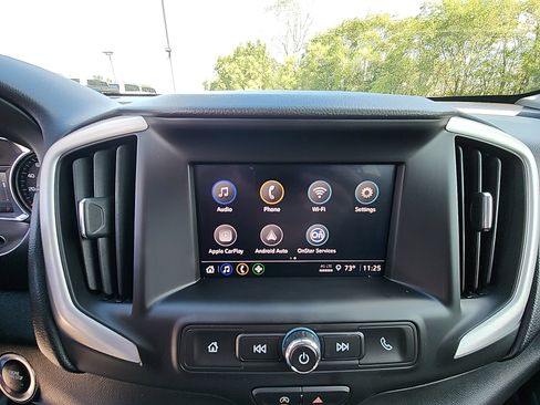 Used 2024 GMC Terrain SLE image 21