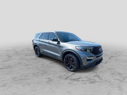 Used 2022 Ford Explorer ST w/ ST Street Pack AWD/4WD image 2