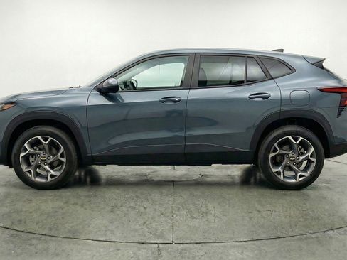 Used 2025 Chevrolet Trax LT image 5