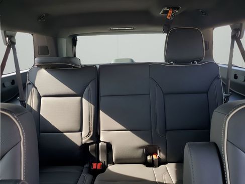 New 2026 GMC Yukon XL Elevation image 25