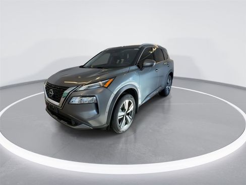 Used 2023 Nissan Rogue SL w/ SL Premium Package image 4