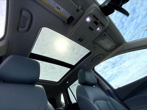 Used 2020 Buick Envision Premium w/ Driver Confidence Package image 14