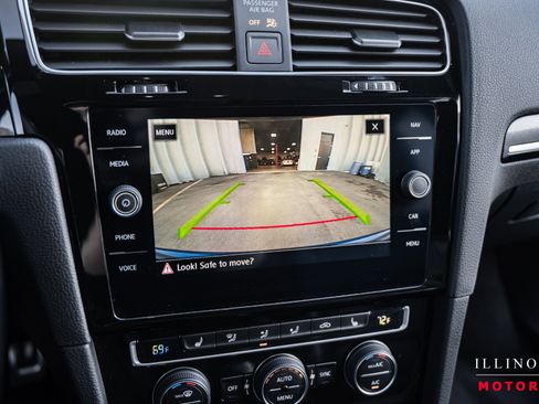 Used 2019 Volkswagen Golf R 4-Door image 23