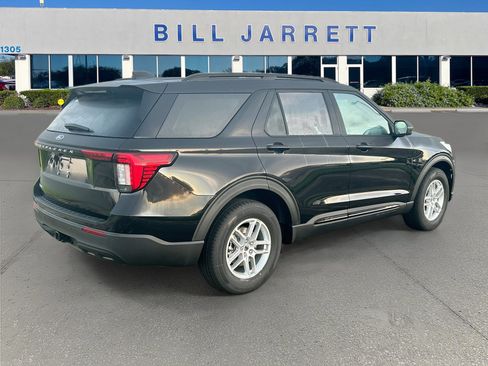 New 2026 Ford Explorer Active RWD image 4