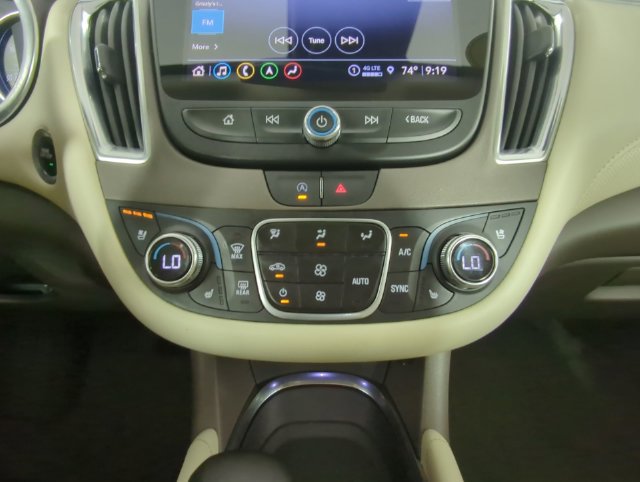 Used 2024 Chevrolet Malibu LT FWD image 24
