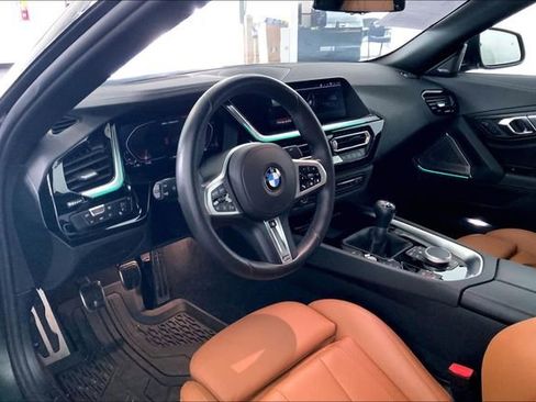 Used 2025 BMW Z4 M40i w/ Edition image 7