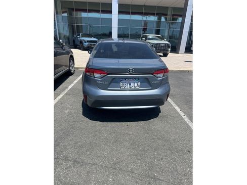 Used 2021 Toyota Corolla LE FWD image 5