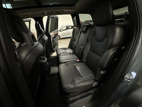 Used 2016 Volvo XC90 T8 Inscription w/ Vision Package image 35