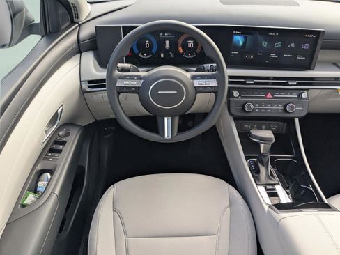 New 2026 Hyundai Tucson SE image 17