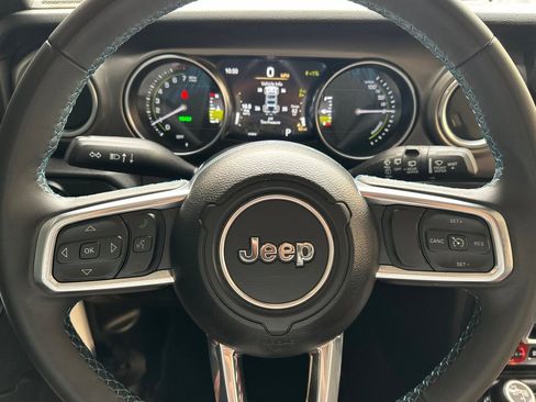 Used 2023 Jeep Wrangler Unlimited Rubicon 4xe image 27