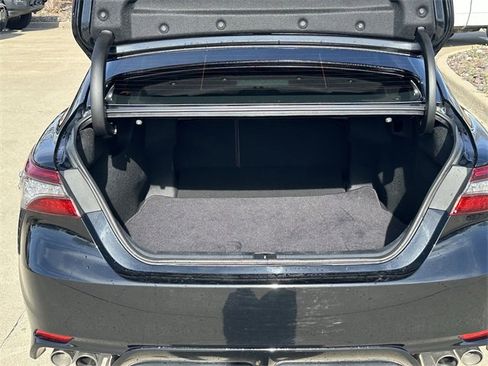 Used 2022 Toyota Camry XSE image 31