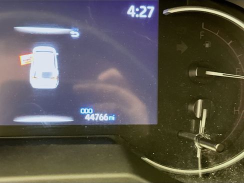 Used 2024 Toyota RAV4 LE image 19