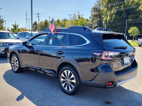 Used 2023 Subaru Outback Limited image 5