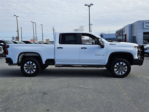 Used 2026 Chevrolet Silverado 2500 Custom w/ Custom Value Package image 13