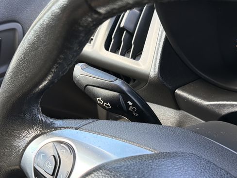 Used 2016 Ford Transit Connect XL FWD image 14