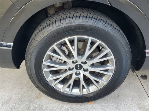 Used 2025 Genesis GV80 2.5T Standard image 7