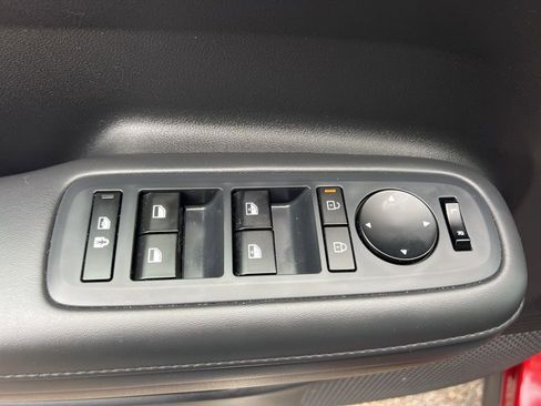 Used 2025 Hyundai Santa Fe SEL FWD image 23