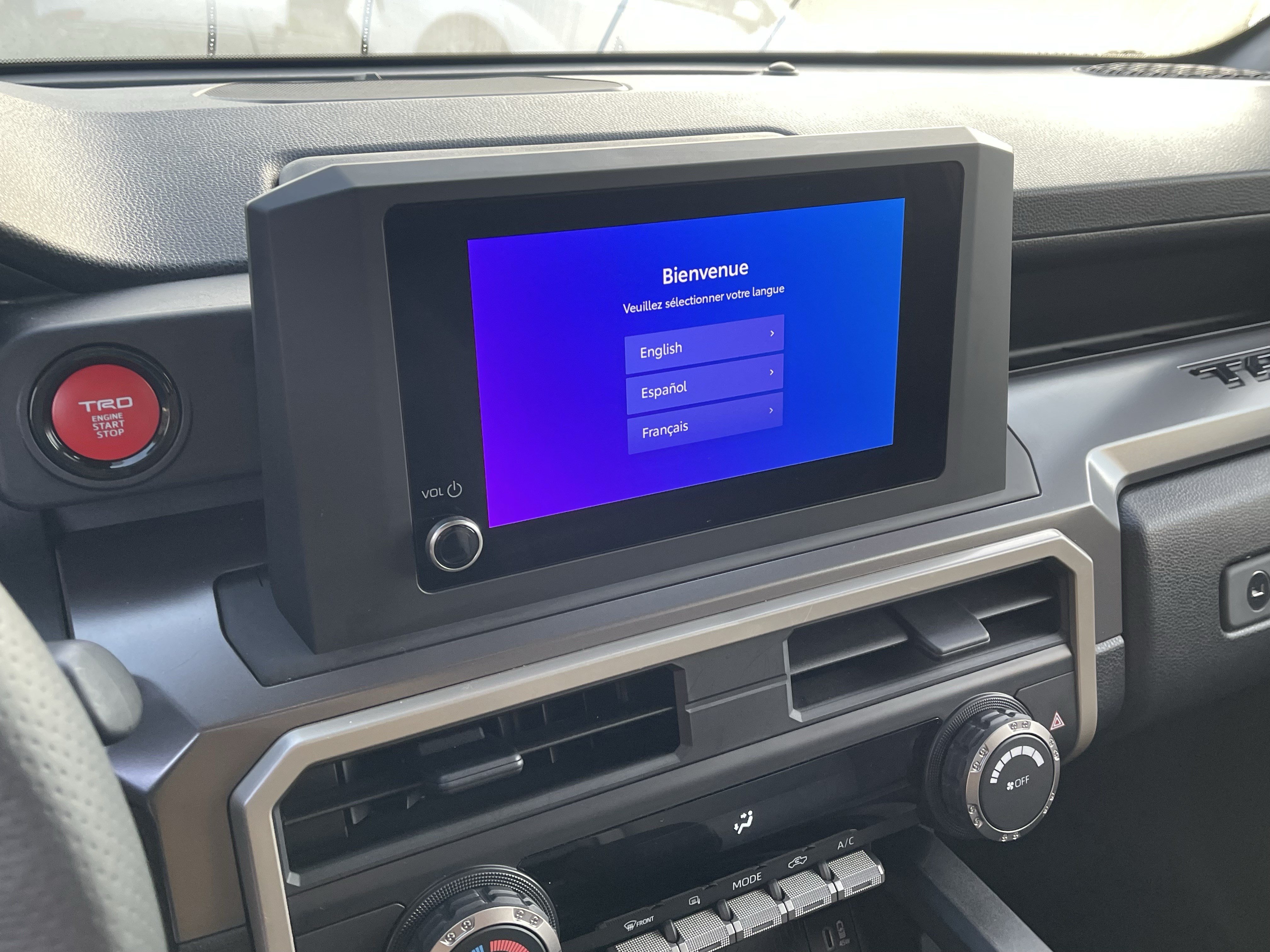 Certified 2025 Toyota Tacoma TRD Off-Road AWD/4WD image 22