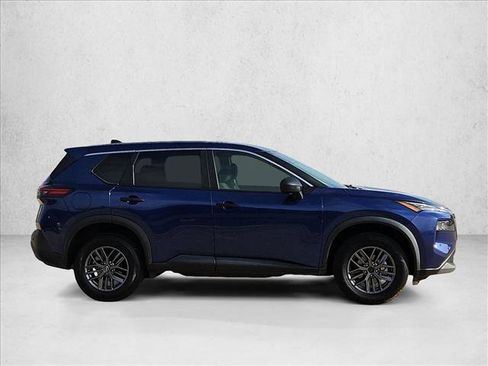 Used 2023 Nissan Rogue S FWD image 10