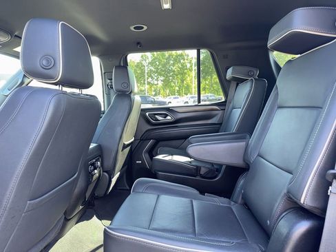 Used 2024 Chevrolet Tahoe Premier RWD image 12