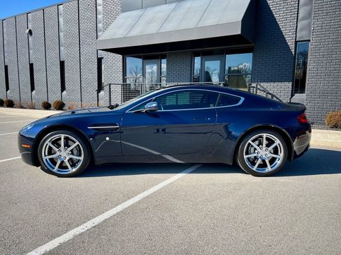 Used 2009 Aston Martin V8 Vantage Base image 2