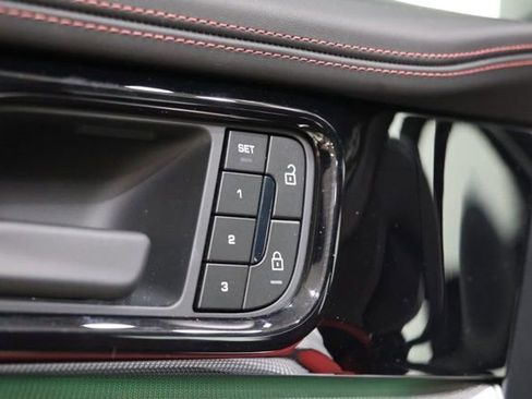 Used 2025 Porsche Panamera 4 image 21