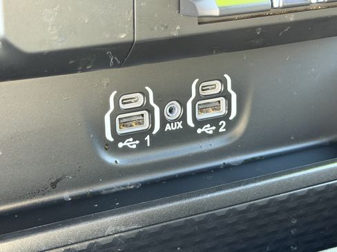 Used 2022 RAM 1500 Laramie w/ Sport Appearance Package AWD/4WD image 30