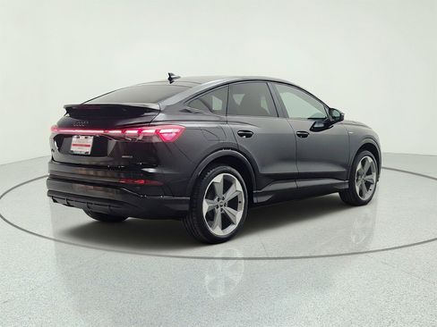 Used 2024 Audi Q4 e-tron Premium Plus w/ Premium Plus AWD/4WD image 5