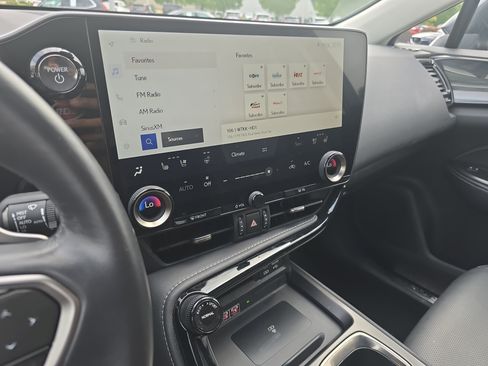 Used 2024 Lexus NX 350h AWD image 20