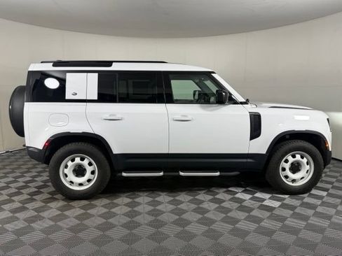 Used 2024 Land Rover Defender 110 S AWD/4WD image 9