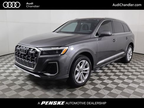 Certified 2025 Audi Q7 2.0T Premium image 1