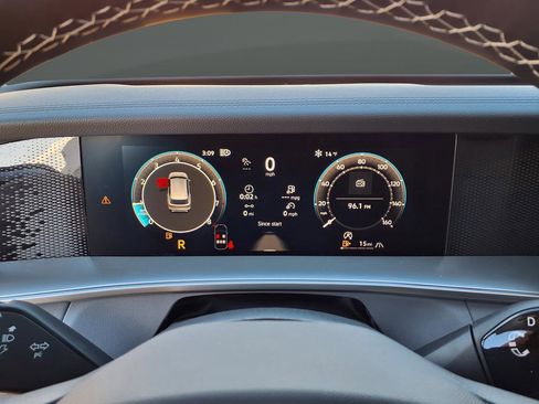 New 2026 Volkswagen Tiguan SE AWD/4WD image 24