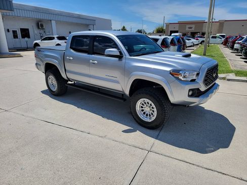 Used 2023 Toyota Tacoma TRD Sport RWD image 7