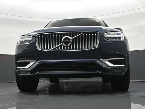 Certified 2023 Volvo XC90 B6 Plus w/ Protection Package Premier AWD/4WD image 32