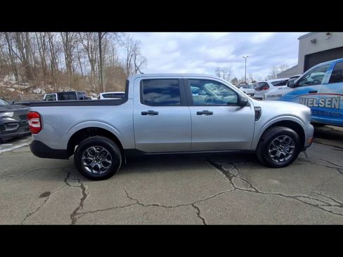 Certified 2023 Ford Maverick XLT image 9