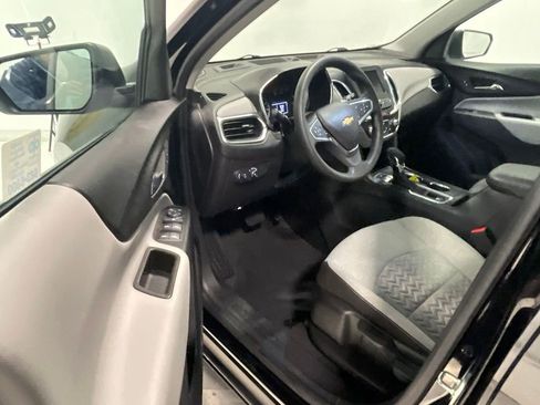 Used 2023 Chevrolet Equinox LS image 19
