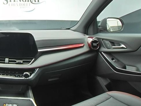 Used 2025 Chevrolet Equinox RS w/ Safety and Technology Package FWD image 18