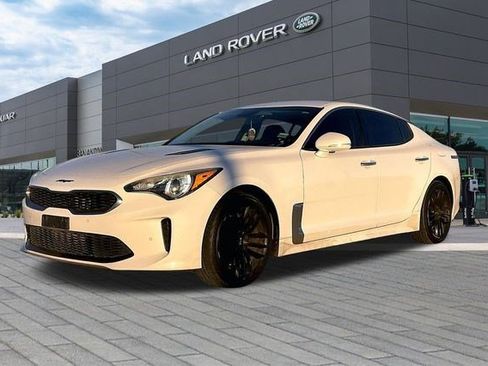 Used 2018 Kia Stinger Base image 1
