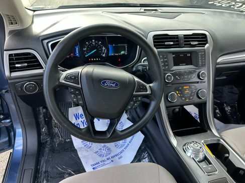 Used 2018 Ford Fusion S FWD image 13